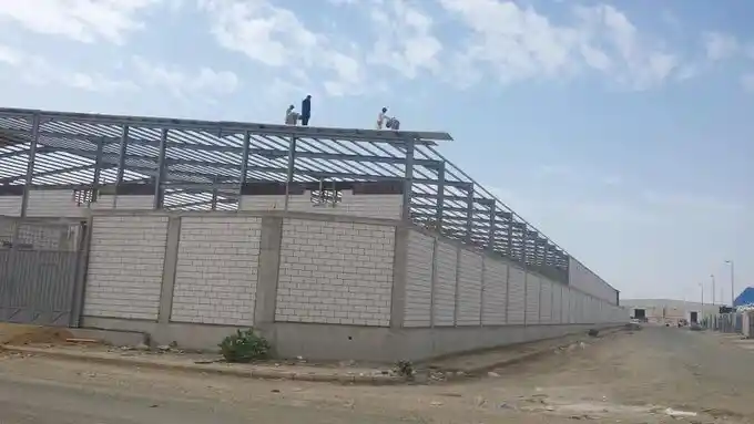 هناجر ومستودعات